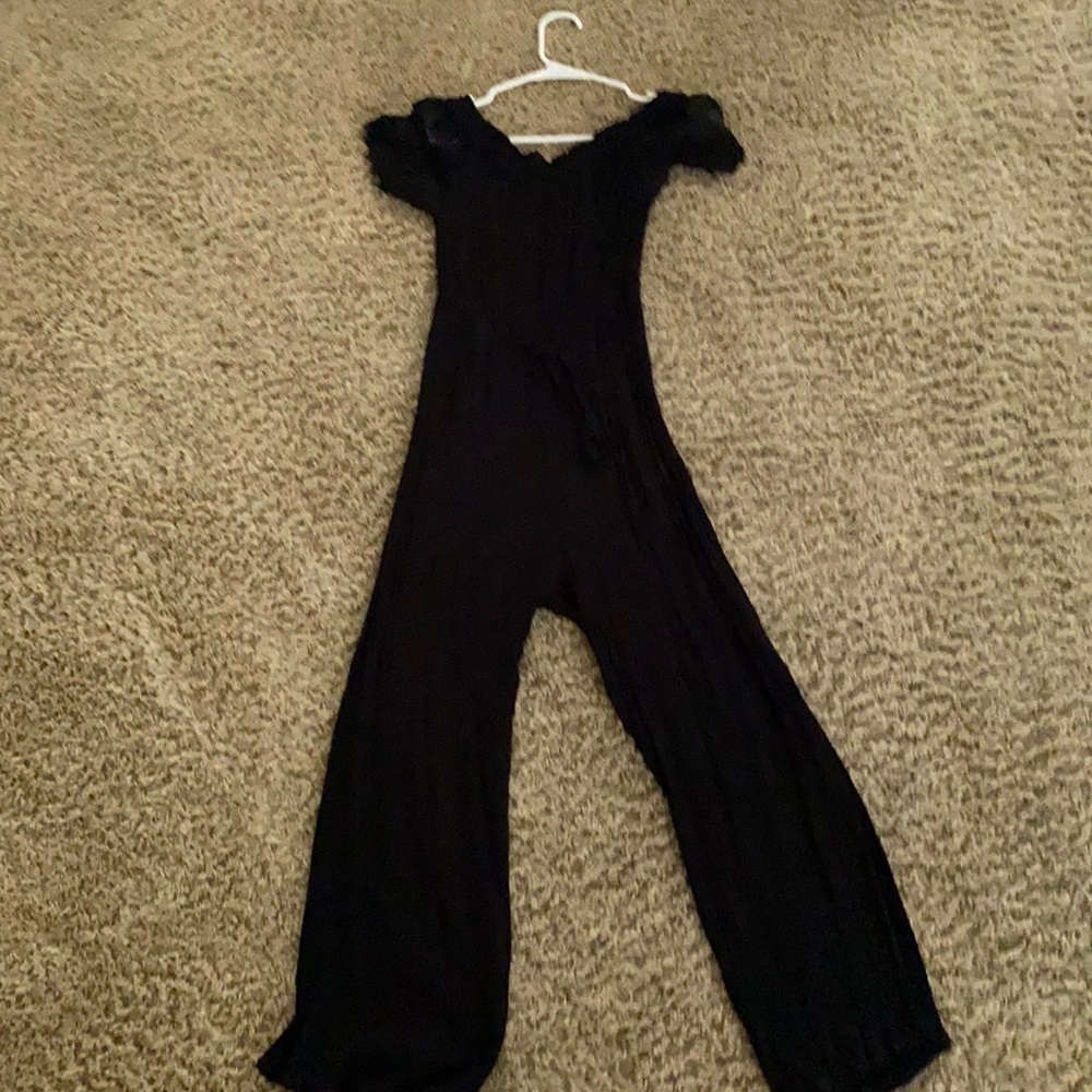 Black pants suit, lace sleeves